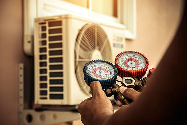 Professional Hvac Installation technician working in Williamston, NC
